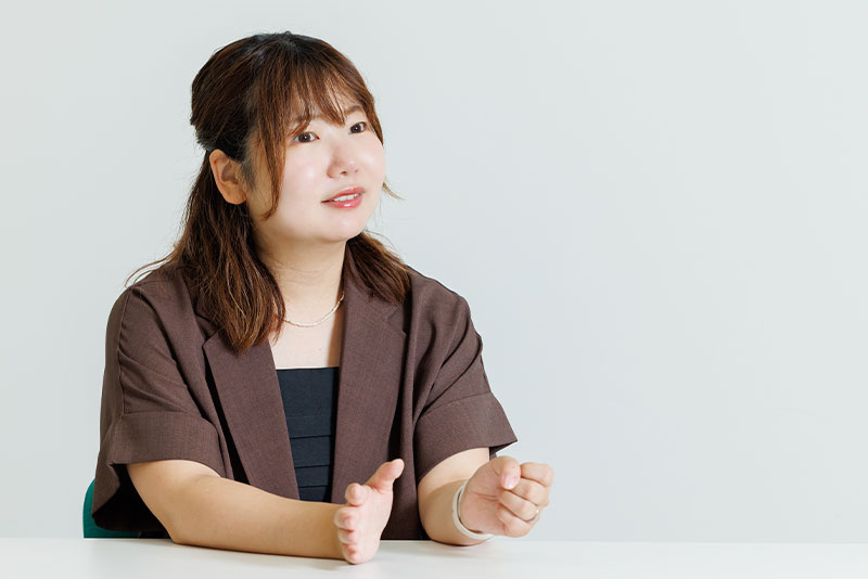 インタビューの様子1